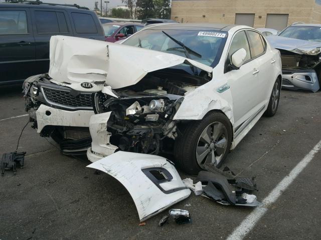 KNAGN4AD6E5074698 - 2014 KIA OPTIMA HYB WHITE photo 2