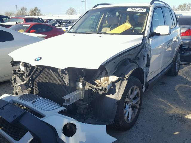 WBXPC93449WJ28862 - 2009 BMW X3 XDRIVE3 WHITE photo 2