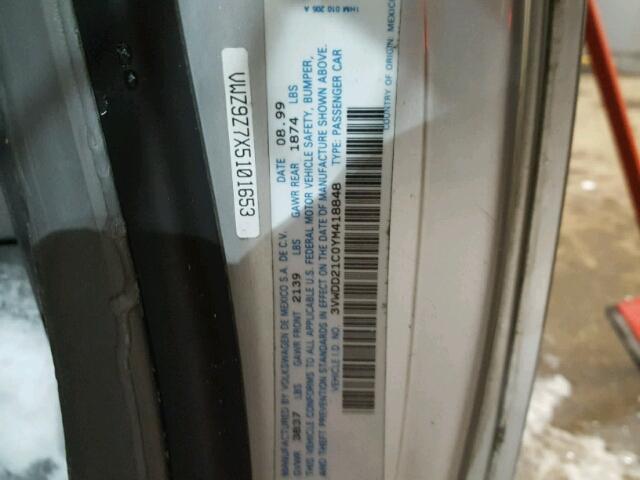 3VWDD21C0YM418848 - 2000 VOLKSWAGEN NEW BEETLE 银色 照片 10