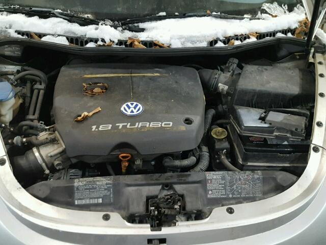 3VWDD21C0YM418848 - 2000 VOLKSWAGEN NEW BEETLE 银色 照片 7