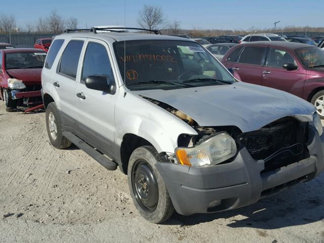 1FMYU03164KA54002 - 2004 FORD ESCAPE XLT SILVER photo 1