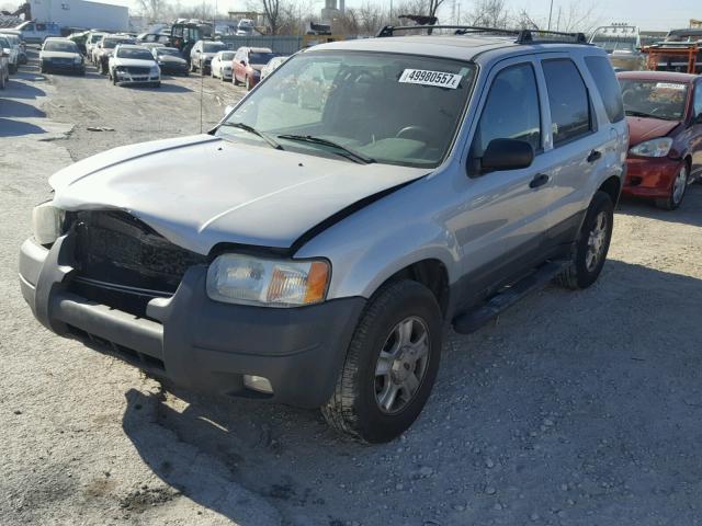 1FMYU03164KA54002 - 2004 FORD ESCAPE XLT SILVER photo 2