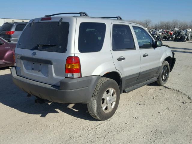 1FMYU03164KA54002 - 2004 FORD ESCAPE XLT SILVER photo 4