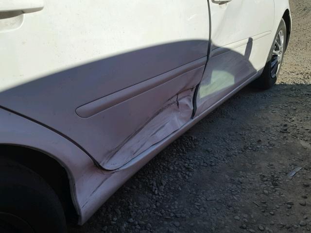 4T1BE32K35U550377 - 2005 TOYOTA CAMRY LE თეთრი ფოტო 9