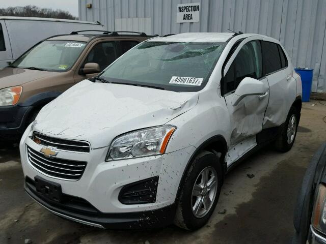 KL7CJRSB1FB099080 - 2015 CHEVROLET TRAX 1LT WHITE photo 2