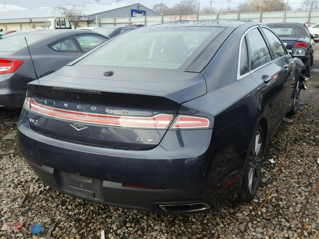 3LN6L2J99ER803533 - 2014 LINCOLN MKZ GRAY photo 4