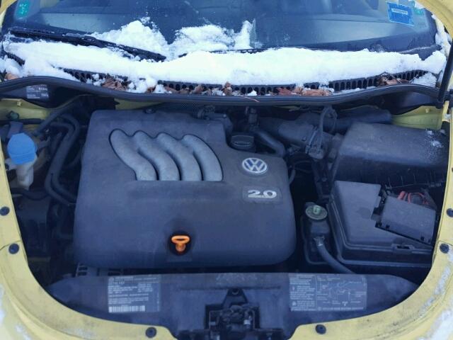 3VWCA21C6YM470540 - 2000 VOLKSWAGEN NEW BEETLE 黄色 照片 7