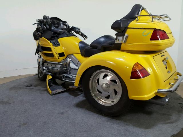 1HFSC47073A201458 - 2003 HONDA GL1800 YELLOW photo 6