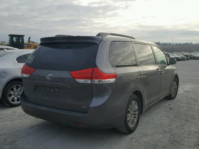 5TDYK3DC2ES468593 - 2014 TOYOTA SIENNA XLE GRAY photo 4