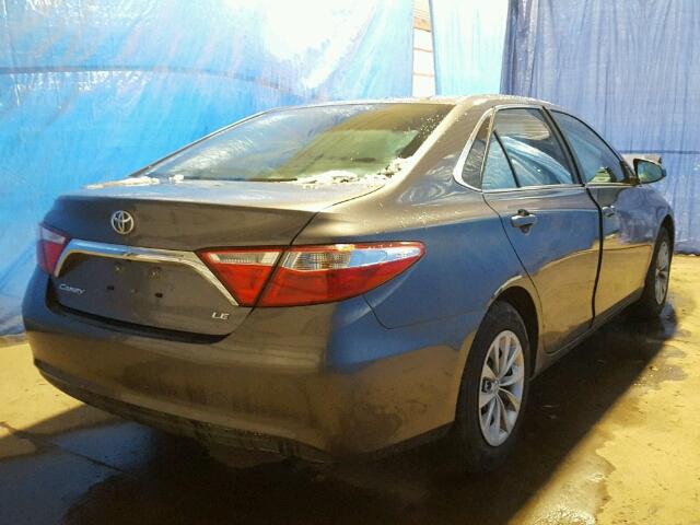 4T1BF1FK6GU246765 - 2016 TOYOTA CAMRY LE GRAY photo 4