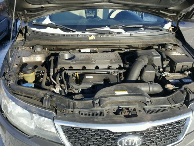 KNAFU4A20B5347417 - 2011 KIA FORTE EX BROWN photo 7