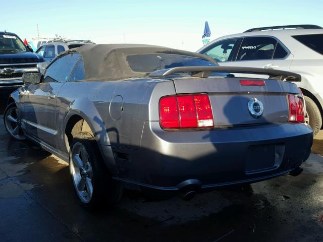 1ZVFT85H475369579 - 2007 FORD MUSTANG GT GRAY photo 3