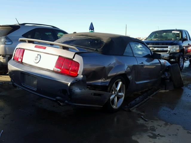 1ZVFT85H475369579 - 2007 FORD MUSTANG GT GRAY photo 4