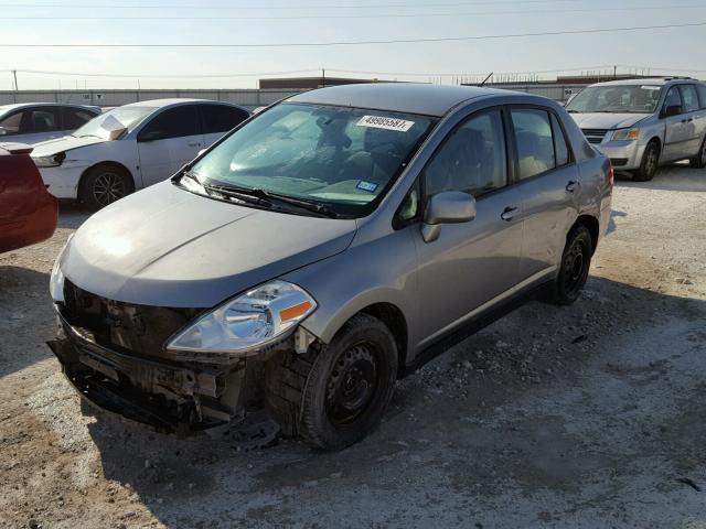 3N1BC1AP3AL395087 - 2010 NISSAN VERSA S SILVER photo 2