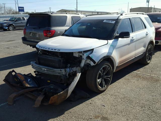 1FM5K8GT2FGA02956 - 2015 FORD EXPLORER S WHITE photo 2