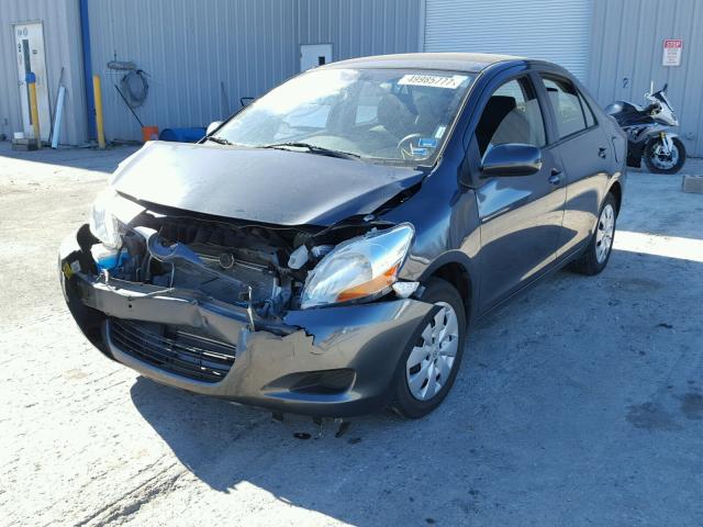 JTDBT4K39CL029577 - 2012 TOYOTA YARIS GRAY photo 2