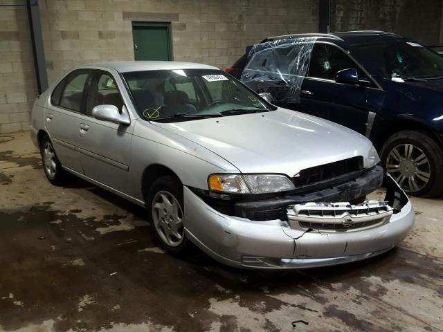 1N4DL01D2WC258527 - 1998 NISSAN ALTIMA XE SILVER photo 1