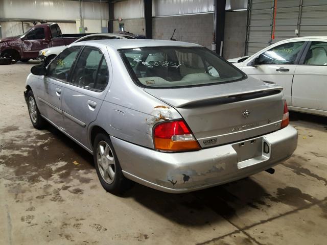 1N4DL01D2WC258527 - 1998 NISSAN ALTIMA XE SILVER photo 3