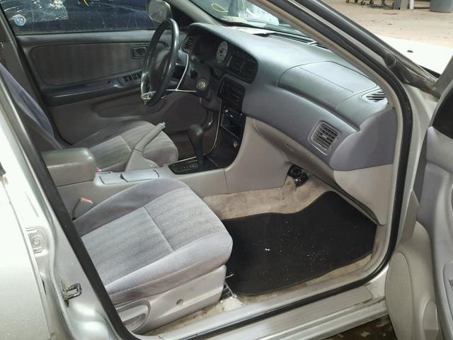 1N4DL01D2WC258527 - 1998 NISSAN ALTIMA XE SILVER photo 5