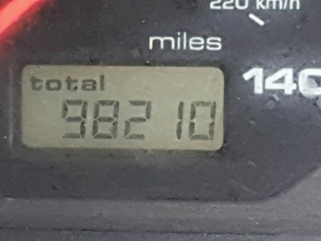 3VWDC21V42M814132 - 2002 VOLKSWAGEN CABRIO GLX 银色 照片 8