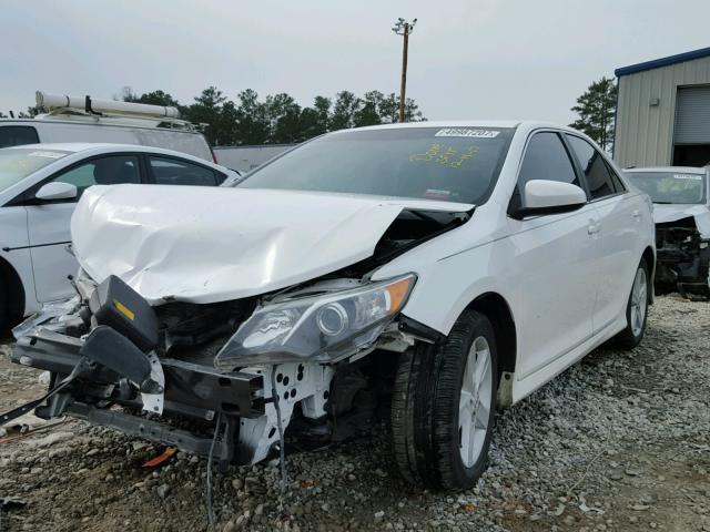 4T1BF1FKXCU190162 - 2012 TOYOTA CAMRY BASE WHITE photo 2