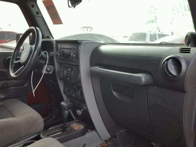 1J4GB39178L625540 - 2008 JEEP WRANGLER U MAROON photo 9