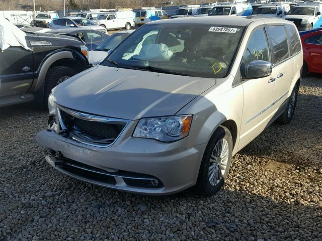 2C4RC1CG5DR621713 - 2013 CHRYSLER TOWN & COU TAN photo 2