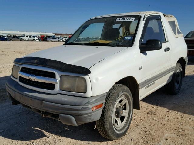 2CNBJ1864X6909828 - 1999 CHEVROLET TRACKER WHITE photo 2