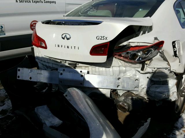 JN1DV6AR0BM650769 - 2011 INFINITI G25 WHITE photo 9