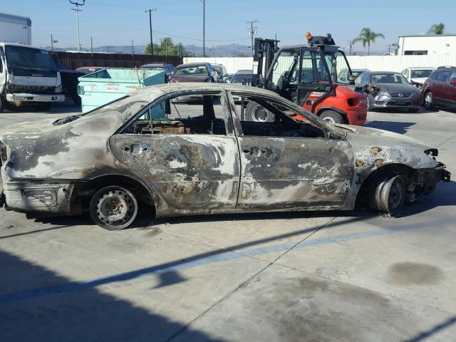 JTDBE32K720129270 - 2002 TOYOTA CAMRY LE BURN photo 10