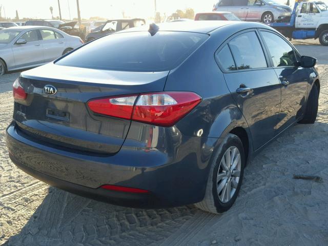 KNAFX4A61E5241184 - 2014 KIA FORTE LX CHARCOAL photo 4