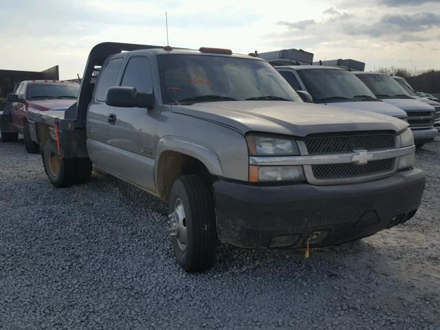 1GBJK39163E230536 - 2003 CHEVROLET SILVERADO SILVER photo 1