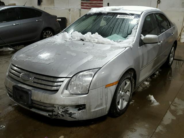 3FAHP07Z49R197311 - 2009 FORD FUSION SE SILVER photo 2