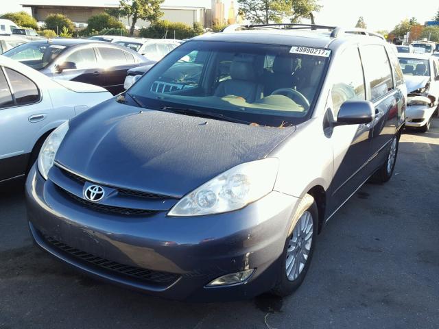 5TDZK22C19S233674 - 2009 TOYOTA SIENNA XLE GRAY photo 2