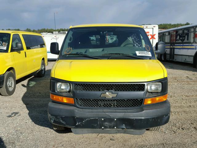 1GN2GXDG5A1139399 - 2010 CHEVROLET EXPRESS G3 YELLOW photo 9