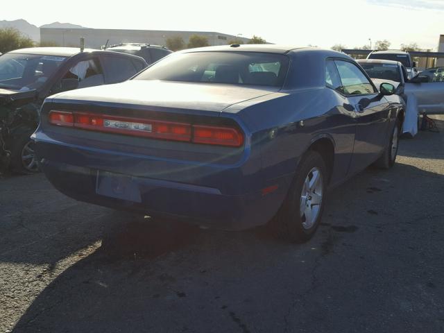 2B3LJ44V99H589809 - 2009 DODGE CHALLENGER BLUE photo 4