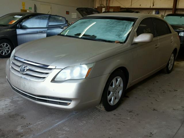 4T1BK36B26U105925 - 2006 TOYOTA AVALON XL GOLD photo 2