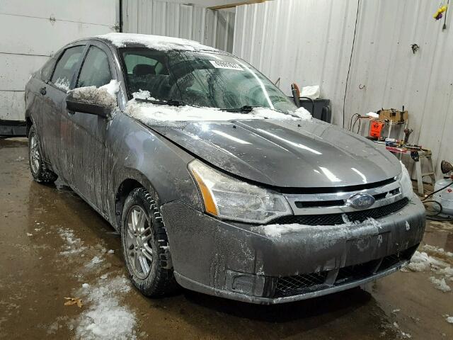 1FAHP35N49W177994 - 2009 FORD FOCUS SE GRAY photo 1