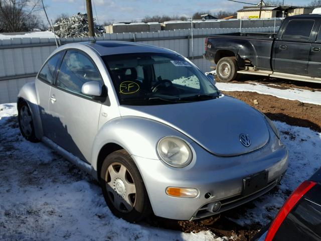 3VWCC21C6YM431182 - 2000 VOLKSWAGEN NEW BEETLE SILVER photo 1