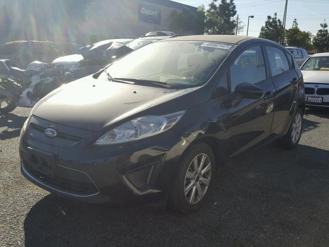 3FADP4EJXBM122635 - 2011 FORD FIESTA SE BLACK photo 2