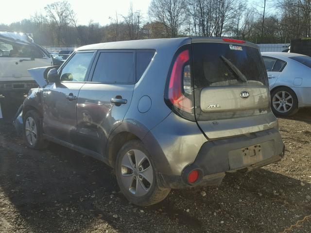 KNDJN2A2XF7128716 - 2015 KIA SOUL SILVER photo 3