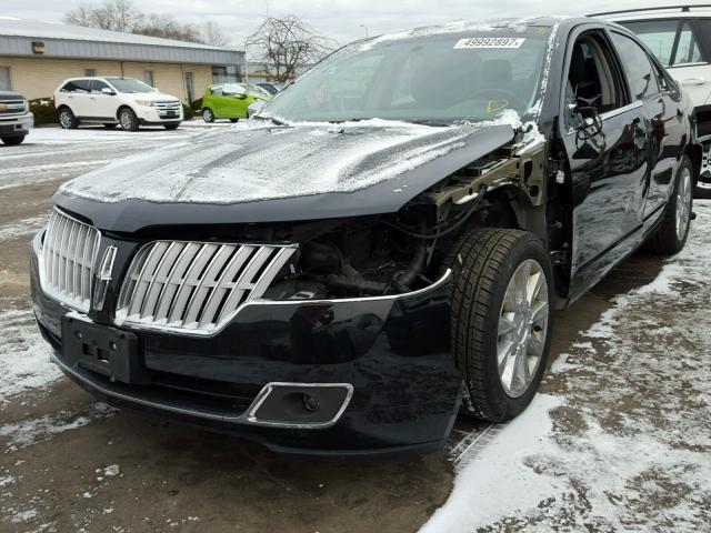 3LNHL2GC6CR824185 - 2012 LINCOLN MKZ შავი ფოტო 2