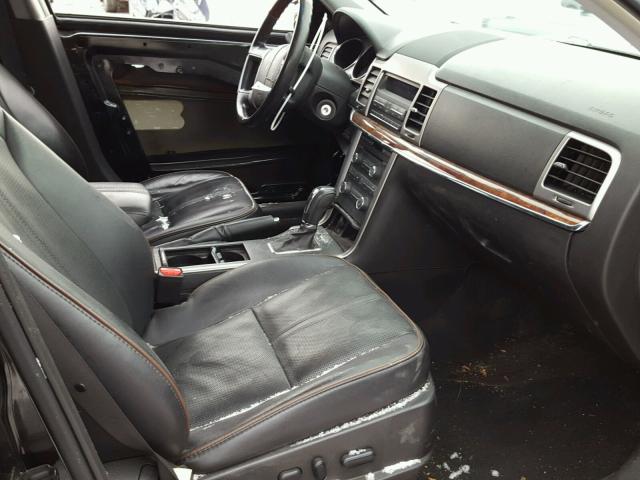 3LNHL2GC6CR824185 - 2012 LINCOLN MKZ შავი ფოტო 5