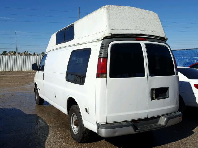 1GTHG39R511187670 - 2001 GMC SAVANA G35 WHITE photo 3