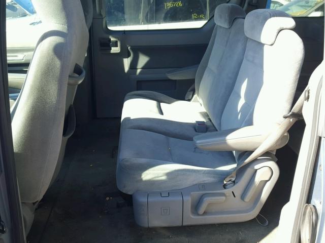 2FMZA57665BA88761 - 2005 FORD FREESTAR S GRAY photo 5