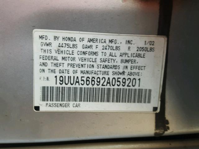 19UUA56692A059201 - 2002 ACURA 3.2TL SILVER photo 10