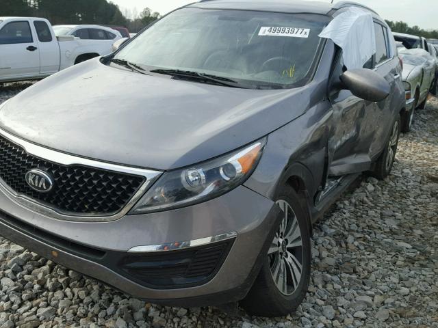 KNDPC3AC0G7805630 - 2016 KIA SPORTAGE E GRAY photo 9