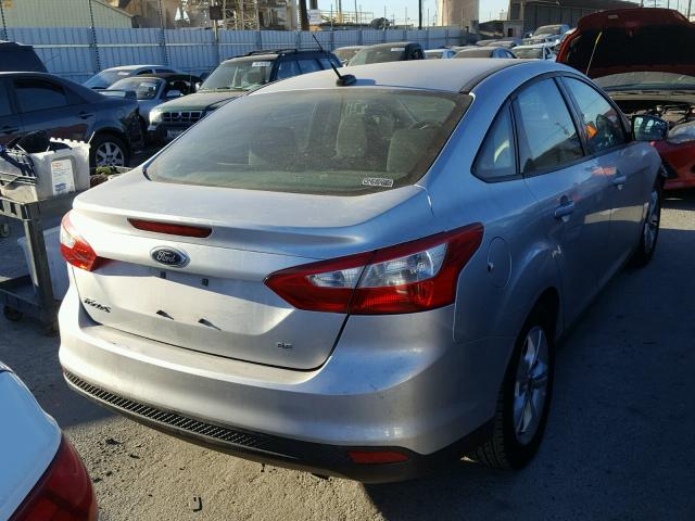 1FADP3F27DL340831 - 2013 FORD FOCUS SE SILVER photo 4