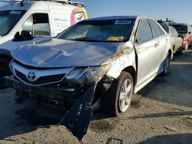 4T1BF1FK1DU290748 - 2013 TOYOTA CAMRY L SILVER photo 2