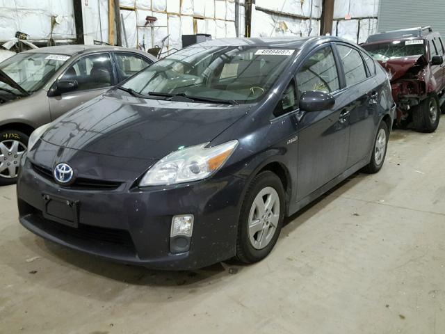 JTDKN3DU0B5372033 - 2011 TOYOTA PRIUS GRAY photo 2